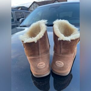 Emu sheepskin boots